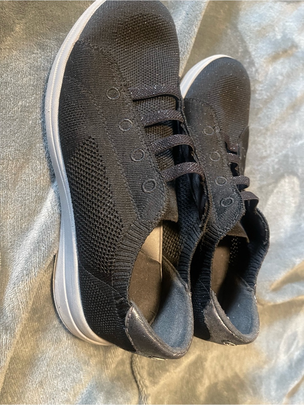 BZEES Women's Golden Knit Slip-On Sneaker Black Sz 6.5